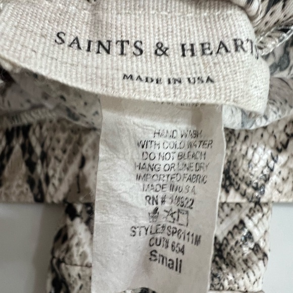 Snake print stretchy bell bottoms size small - Picture 5 of 6